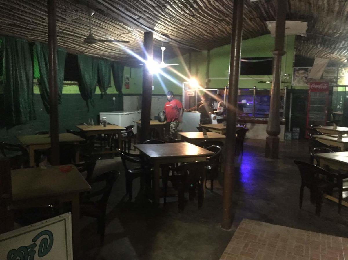 Grand Hilton Hotel Negombo Zewnętrze zdjęcie